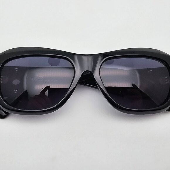 Versace Mod. 395 Col. 852 Black Frame Grey Lens Sunglasses Italy 54-17-137 main image 8